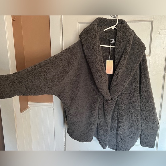 POPFLEX Faux Sherpa Cocoon Coat - Cool Grey 1x / 3x - Picture 6 of 7